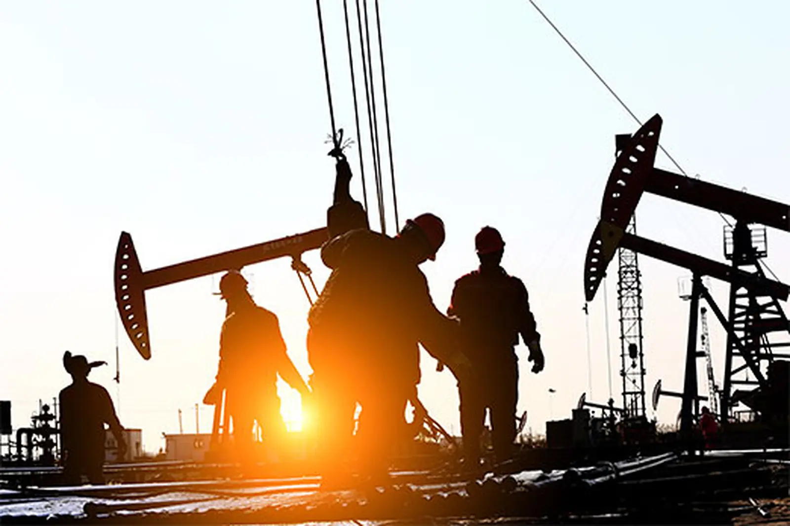 Oil-field professionals representing Genesis growth ambitions in 2022